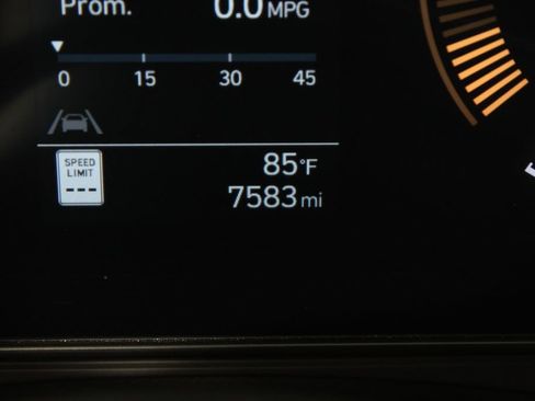 Certified 2025 Hyundai Kona SEL FWD image 28