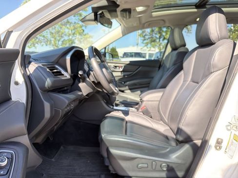 Used 2023 Subaru Ascent Limited w/ Technology Package AWD/4WD image 8