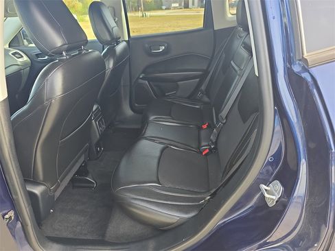 Used 2018 Jeep Compass Latitude w/ Safe & Security Group image 33