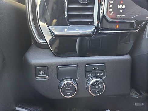 Used 2023 GMC Sierra 1500 Elevation w/ LPO, Elevation Black Package image 16