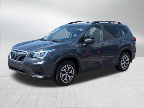 Used 2020 Subaru Forester Premium AWD/4WD image 3
