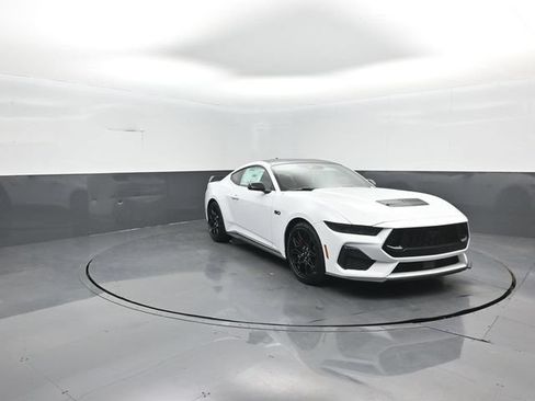 New 2026 Ford Mustang GT w/ GT Performance Package RWD image 2