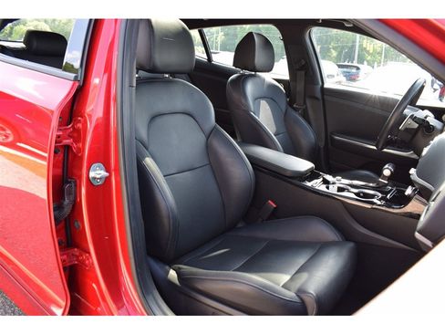 Used 2020 Kia Stinger GT-Line w/ Sun & Sound Package image 13