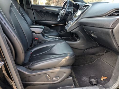 Used 2016 Lincoln MKC Premiere image 22