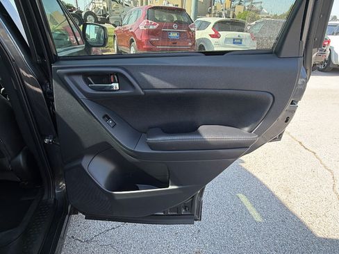 Used 2017 Subaru Forester 2.0XT Premium AWD/4WD image 17