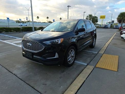 Used 2024 Ford Edge SEL image 8