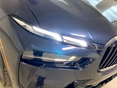 New 2026 BMW X7 xDrive40i w/ Executive Package AWD/4WD image 13