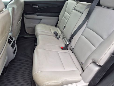 Used 2017 Honda Pilot EX-L image 14