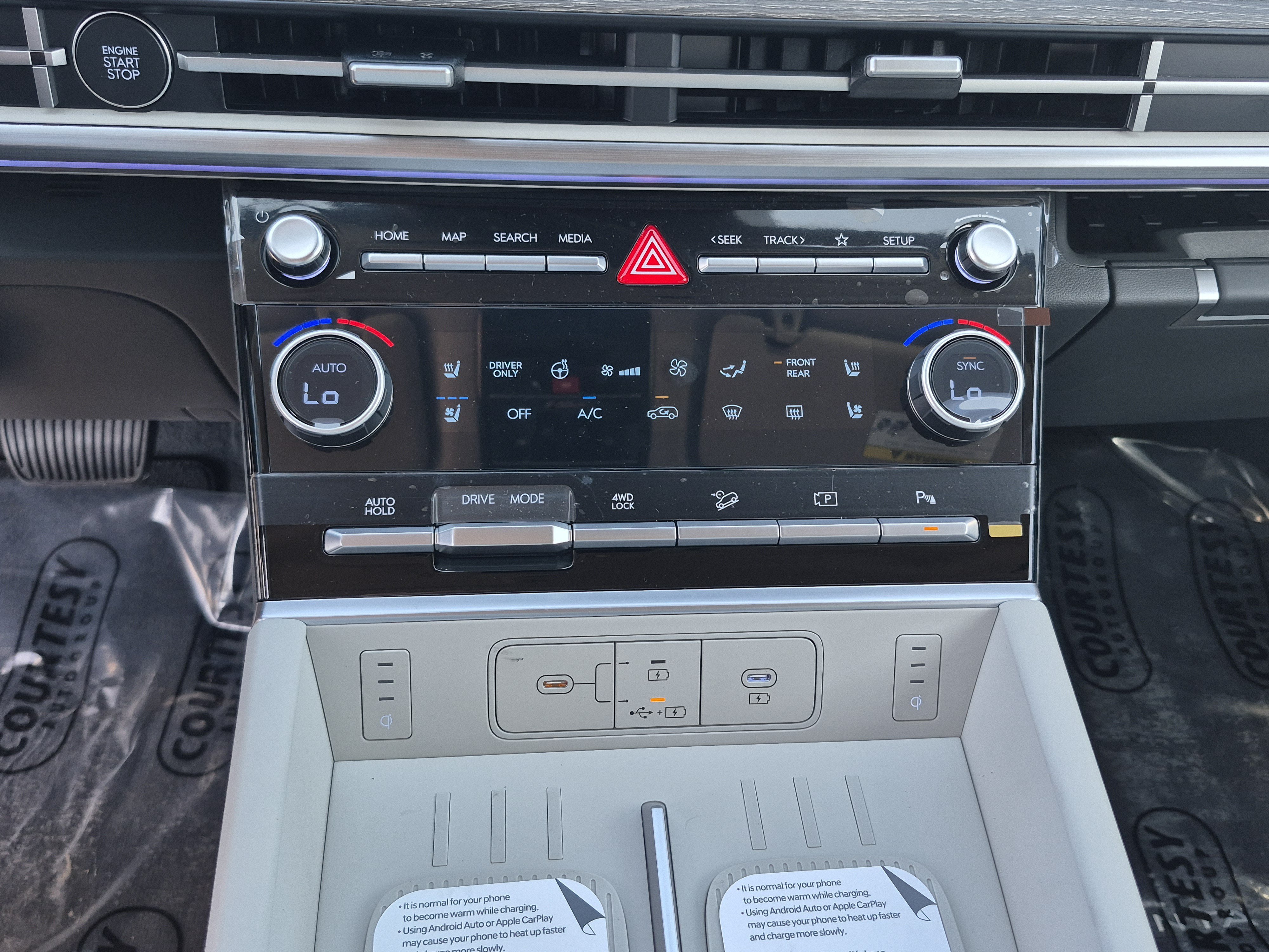 New 2026 Hyundai Santa Fe Limited AWD/4WD image 29