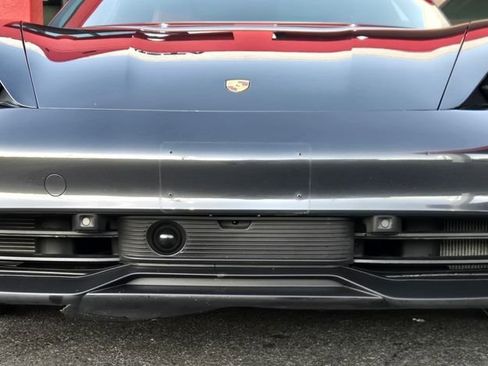 Used 2022 Porsche Taycan image 12