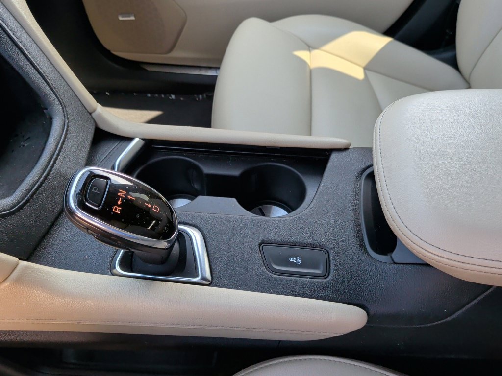 Used 2019 Cadillac XT5 FWD image 29