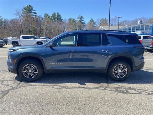 Used 2026 Chevrolet Traverse LT AWD/4WD image 36