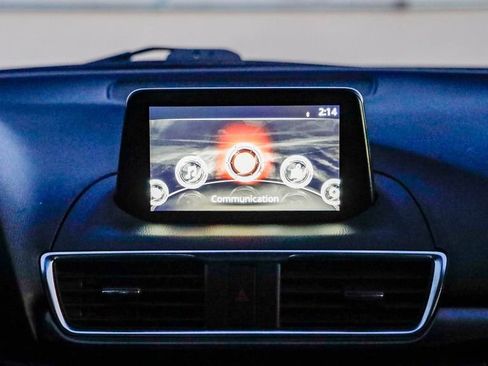 Used 2018 MAZDA MAZDA3 Grand Touring w/ Premium Equipment Package image 15