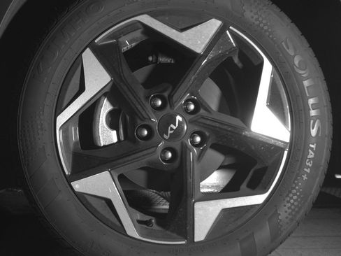 Used 2025 Kia Seltos S image 12