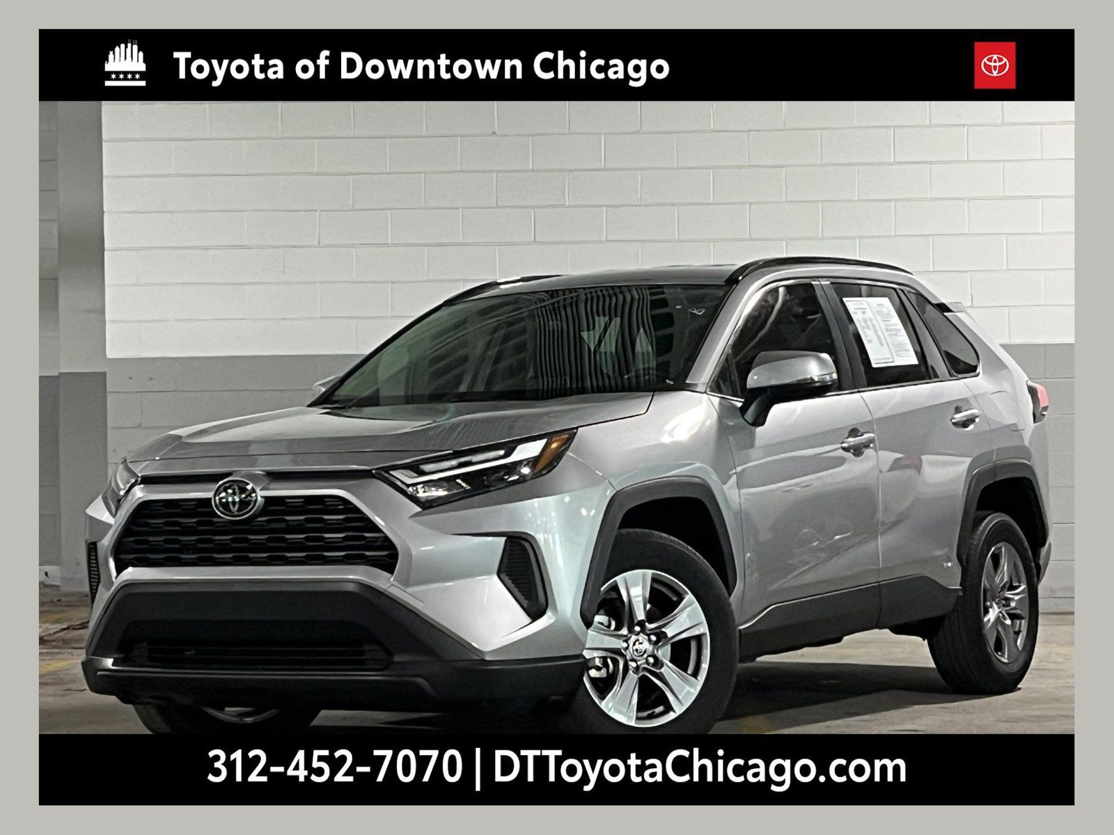 Used 2025 Toyota RAV4 XLE AWD/4WD image 1