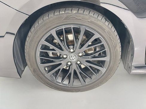 Used 2019 Toyota Camry SE image 30