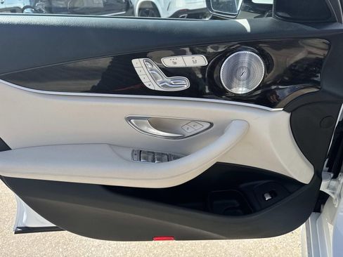 Used 2019 Mercedes-Benz E 300 image 18