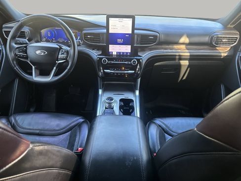 Used 2023 Ford Explorer Platinum w/ Technology Package image 14