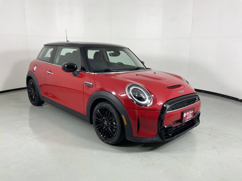 Used 2023 MINI Cooper S image 4