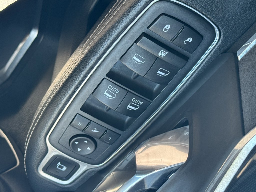 Used 2022 RAM 3500 Laramie AWD/4WD image 33