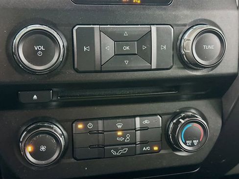 Used 2017 Ford F150 XLT AWD/4WD image 14