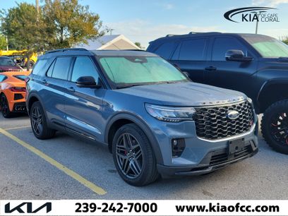 Used 2025 Ford Explorer ST