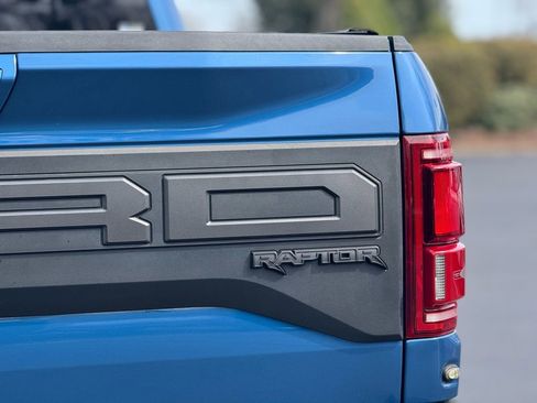 Used 2020 Ford F150 Raptor w/ Equipment Group 802A Luxury image 15