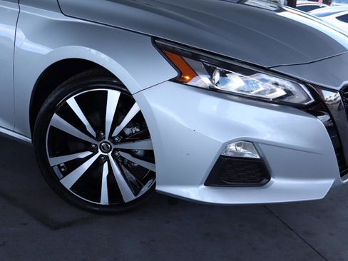 Used 2021 Nissan Altima 2.5 SR image 4