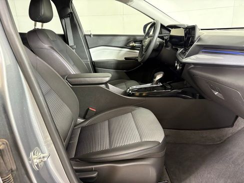 Used 2024 Chevrolet Trax LT image 15