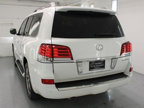 Used 2014 Lexus LX 570 4WD image 7