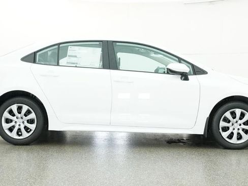 New 2026 Toyota Corolla LE FWD image 27