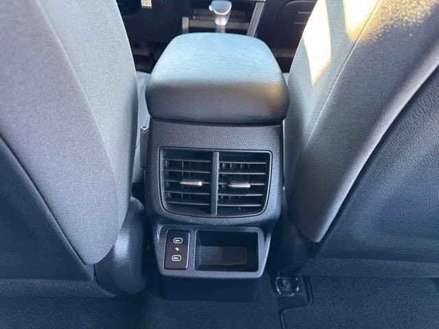 Used 2024 Kia Seltos LX AWD/4WD image 23