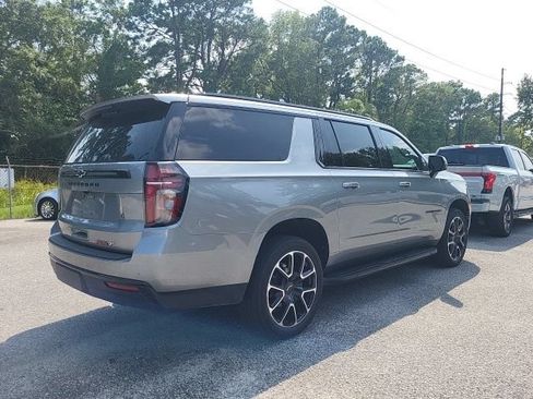 Used 2023 Chevrolet Suburban RST w/ Luxury Package AWD/4WD image 2