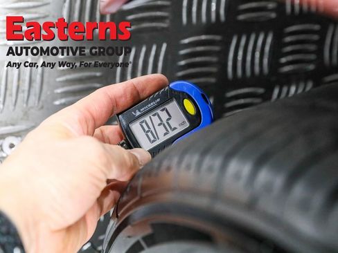 Used 2024 Toyota Camry SE image 27