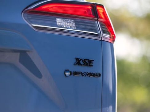 Used 2026 Toyota Corolla Cross AWD Hybrid image 5