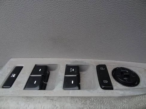 Used 2015 Hyundai Sonata SE image 7