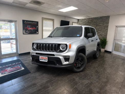 Used 2021 Jeep Renegade Sport AWD/4WD image 3