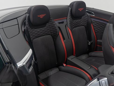 Used 2025 Bentley Continental GT Speed image 76
