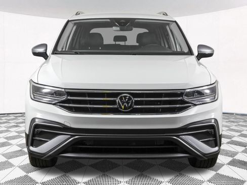 Used 2024 Volkswagen Tiguan Wolfsburg Edition AWD/4WD image 10