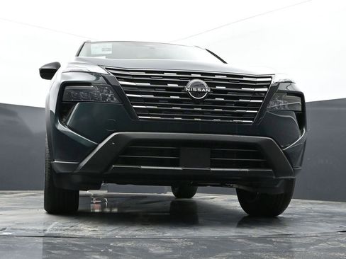 New 2026 Nissan Rogue SV image 30