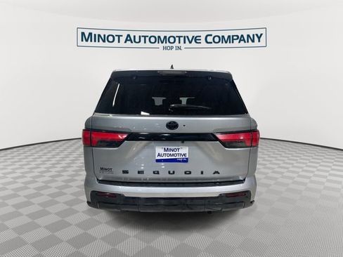 Used 2024 Toyota Sequoia Platinum AWD/4WD image 7