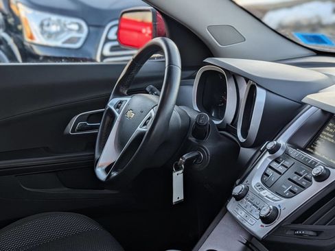 Used 2015 Chevrolet Equinox LT image 29