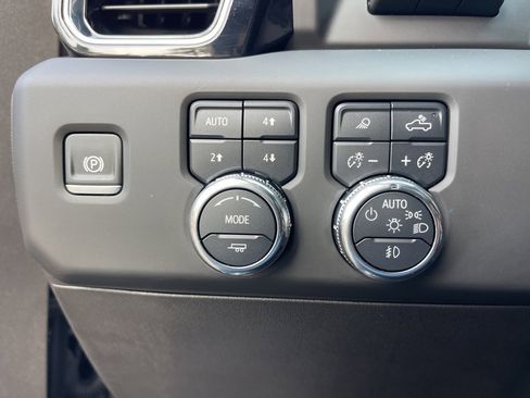 Used 2025 GMC Sierra 1500 Denali Ultimate image 19
