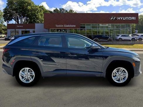 New 2026 Hyundai Tucson SE image 9