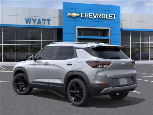 New 2026 Chevrolet TrailBlazer LT w/ Convenience Package AWD/4WD image 3