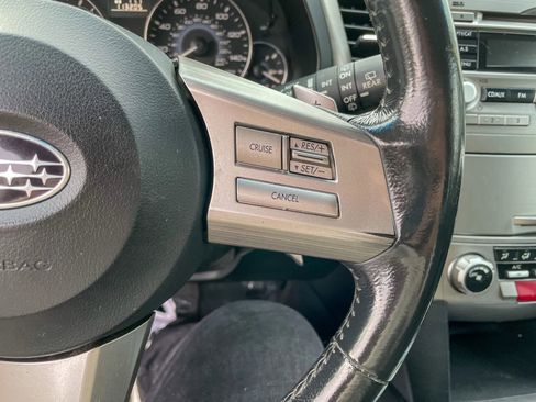 Used 2010 Subaru Outback 2.5i Premium image 15