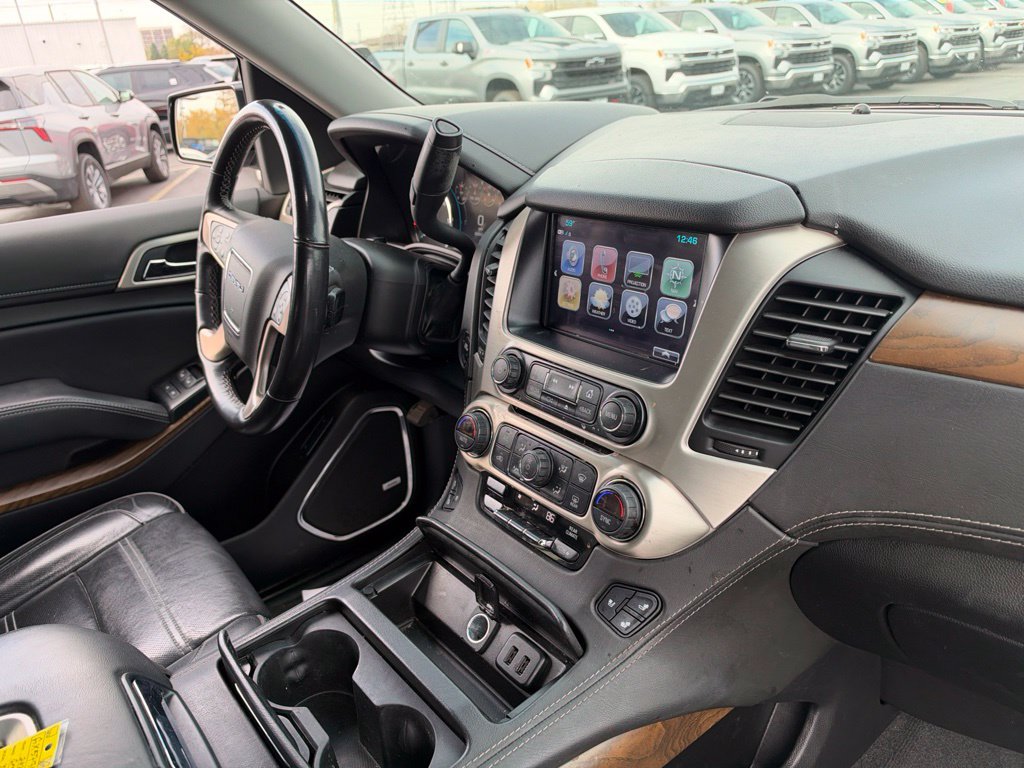 Used 2020 GMC Yukon Denali w/ Denali Ultimate Package AWD/4WD image 13