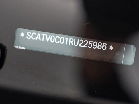 Used 2024 Rolls-Royce Ghost image 36