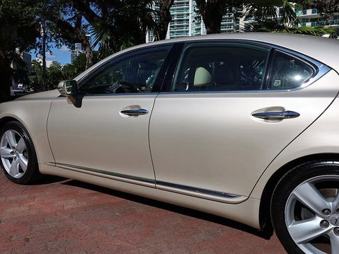 Used 2010 Lexus LS 460 w/ Luxury Value Edition image 24