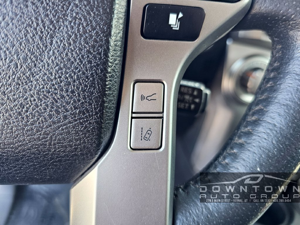 Used 2022 Toyota 4Runner SR5 Premium AWD/4WD image 24